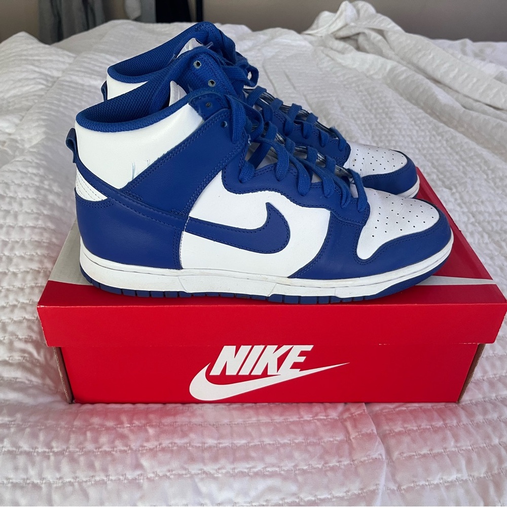 Nike Dunk Retro Game Royal
Blue (sz 10.5 men’s)